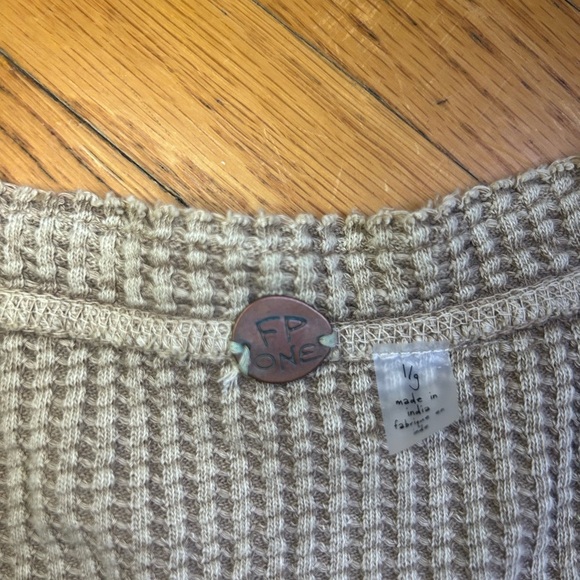 Free People One Colt Thermal - Picture 6 of 8